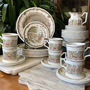 37 Piece Kensington Shakespeare's Sonnets Creamer Jug + 6pc Dish Setting for 6